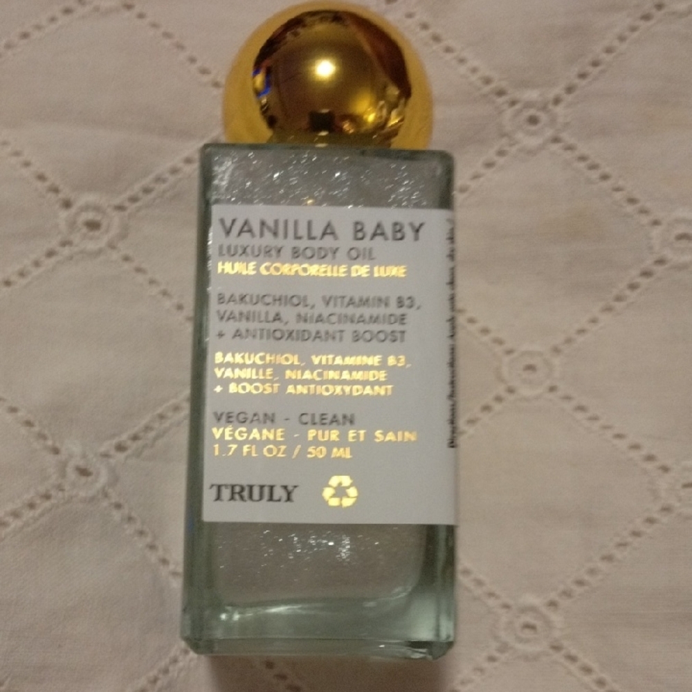 TRULY Luxury Body Oil